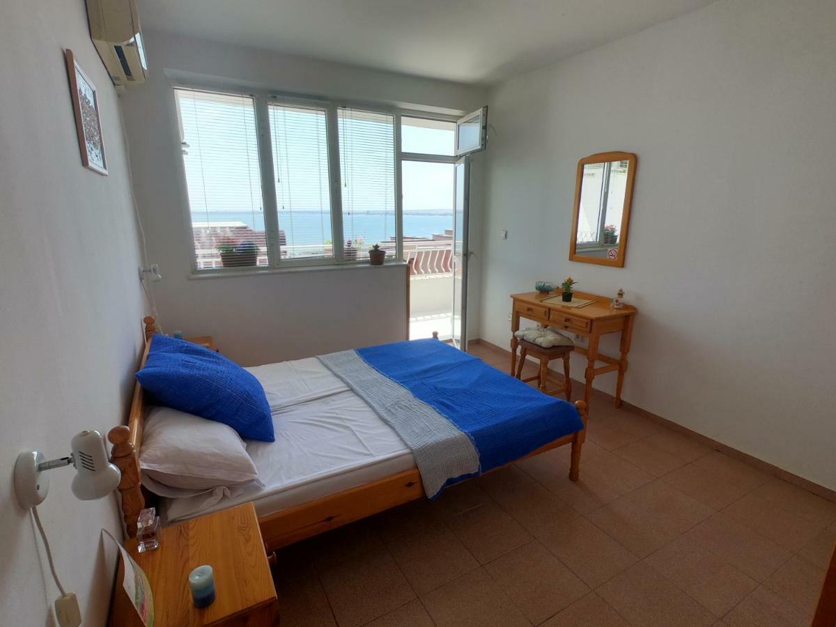 Apartment In St. Vlas With Terrace Szveti Vlasz Kültér fotó