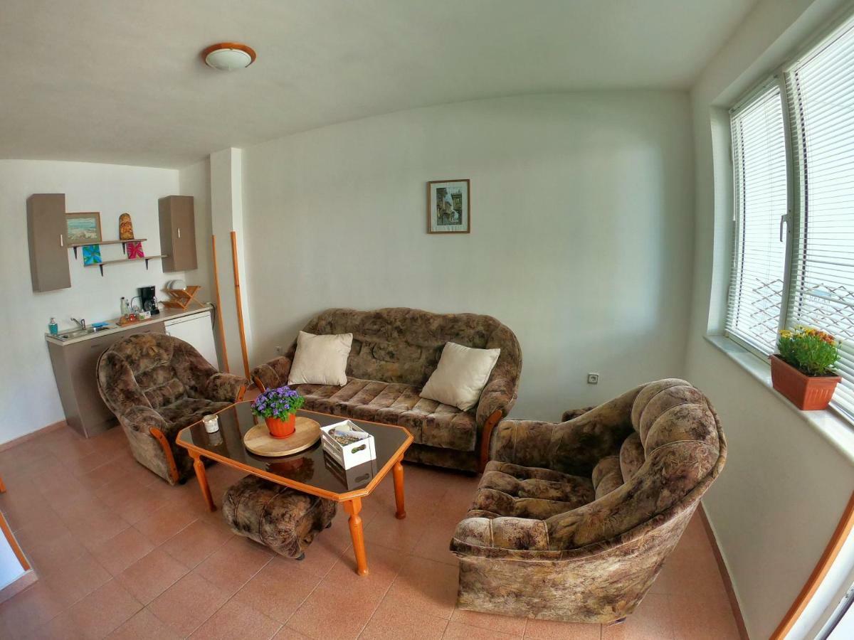 Apartment In St. Vlas With Terrace Szveti Vlasz Kültér fotó