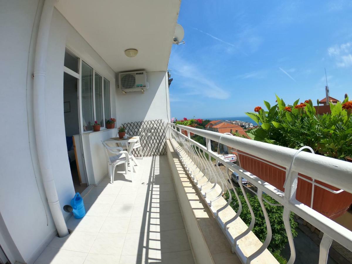 Apartment In St. Vlas With Terrace Szveti Vlasz Kültér fotó