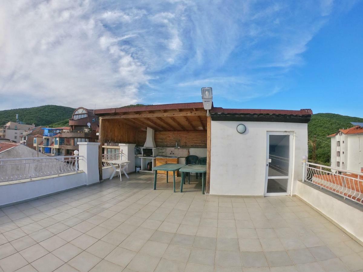 Apartment In St. Vlas With Terrace Szveti Vlasz Kültér fotó