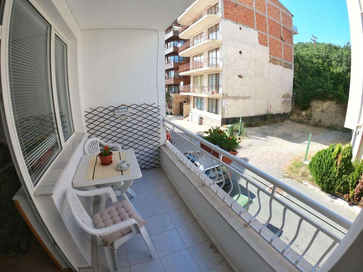 Apartment In St. Vlas With Terrace Szveti Vlasz Kültér fotó