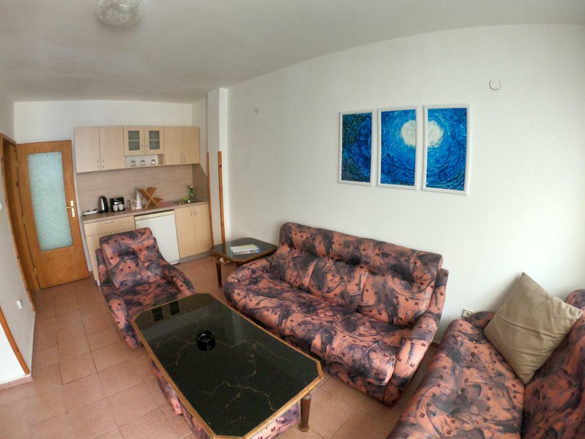 Apartment In St. Vlas With Terrace Szveti Vlasz Kültér fotó